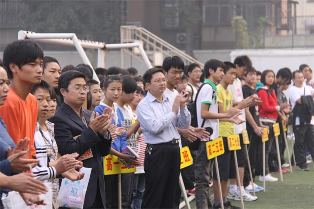 2011運動會跳遠(yuǎn)照片